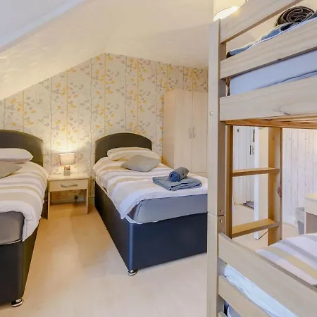 بيت للعطل Hallam House *