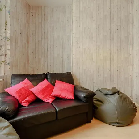 Hallam House بيت للعطل